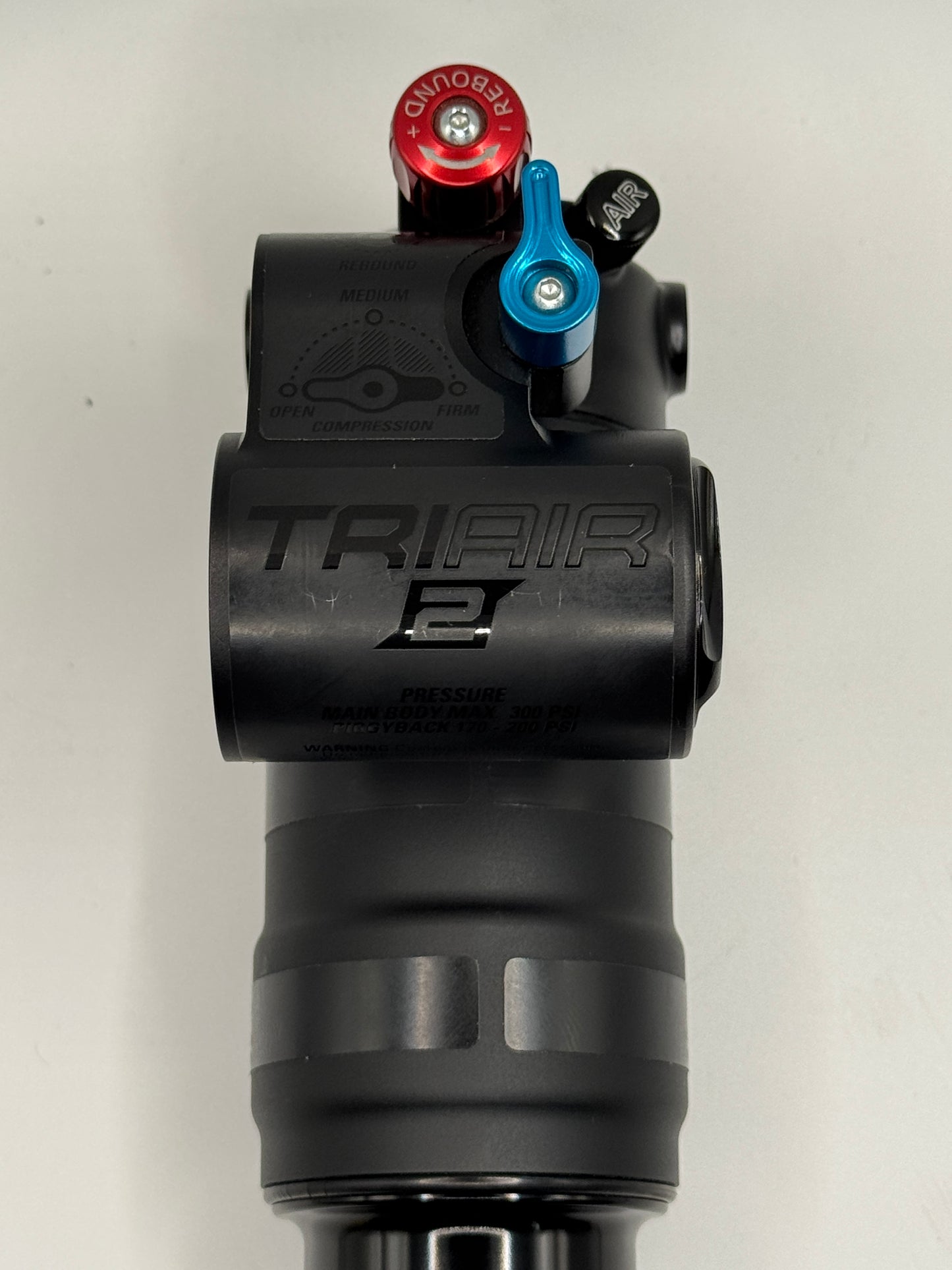SR Suntour Triair 2 3CR 205x60