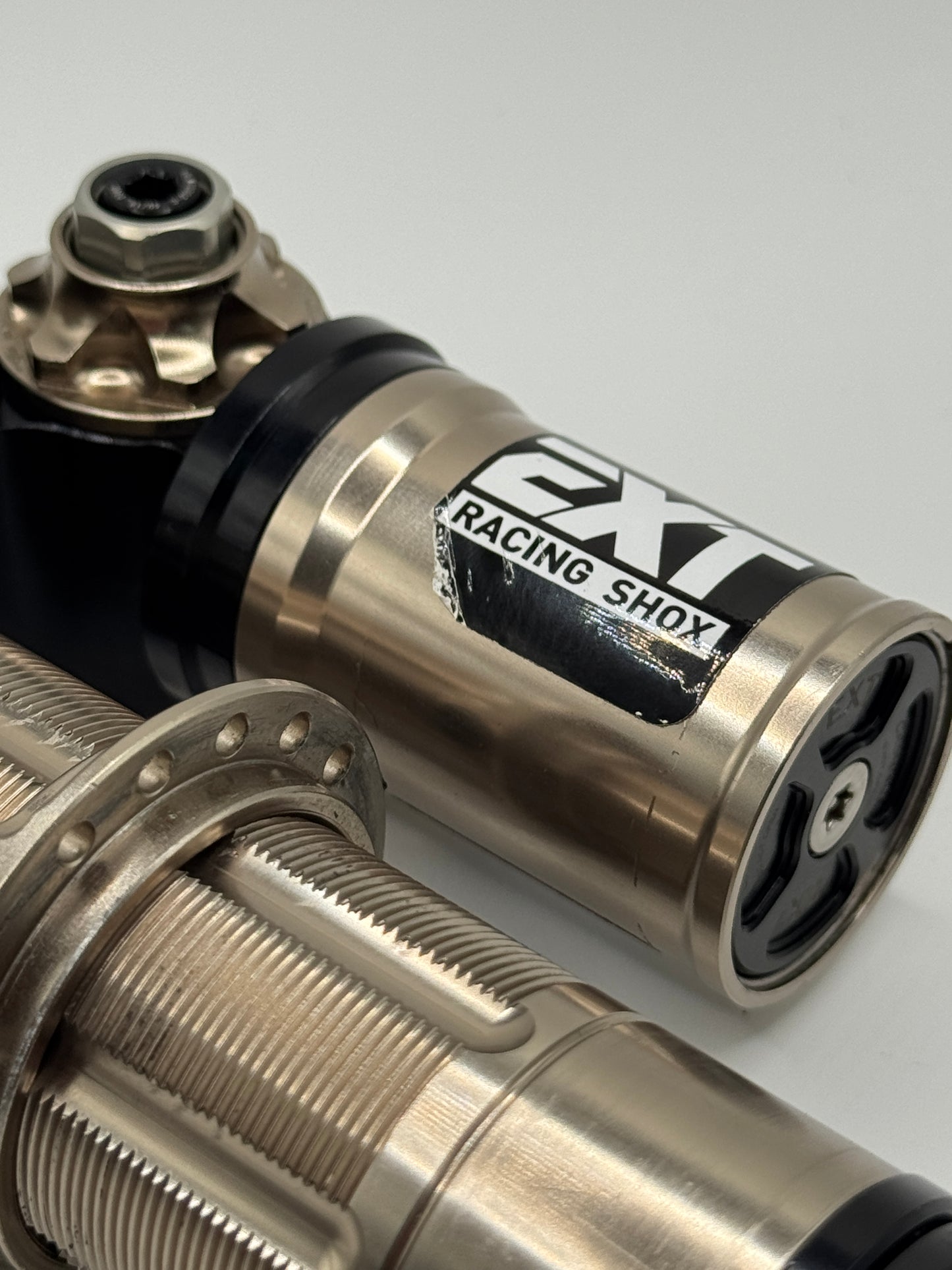 EXT Storia V3 230x65 Spherical Hardware