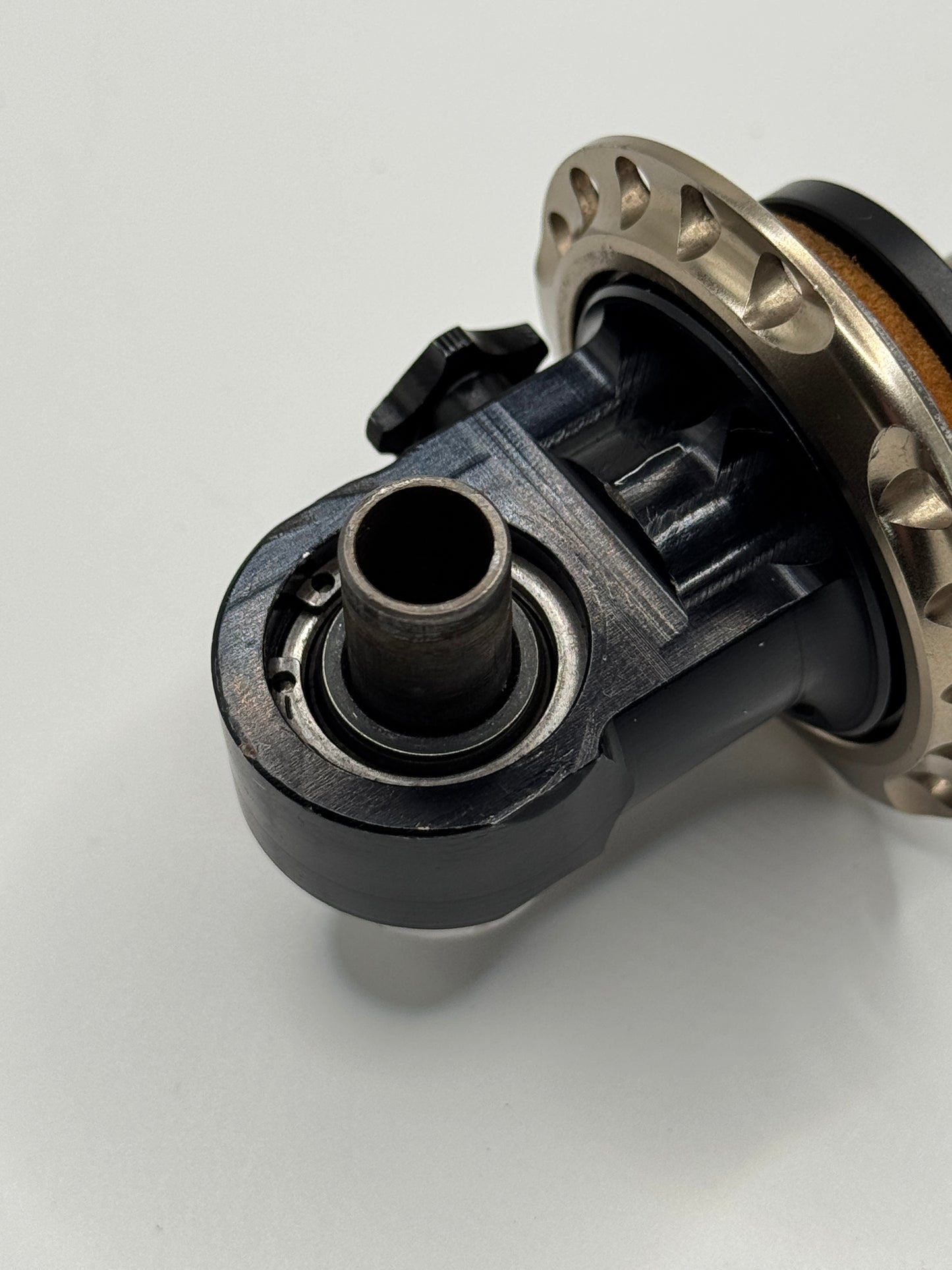 EXT Storia V3 230x65 Spherical Hardware