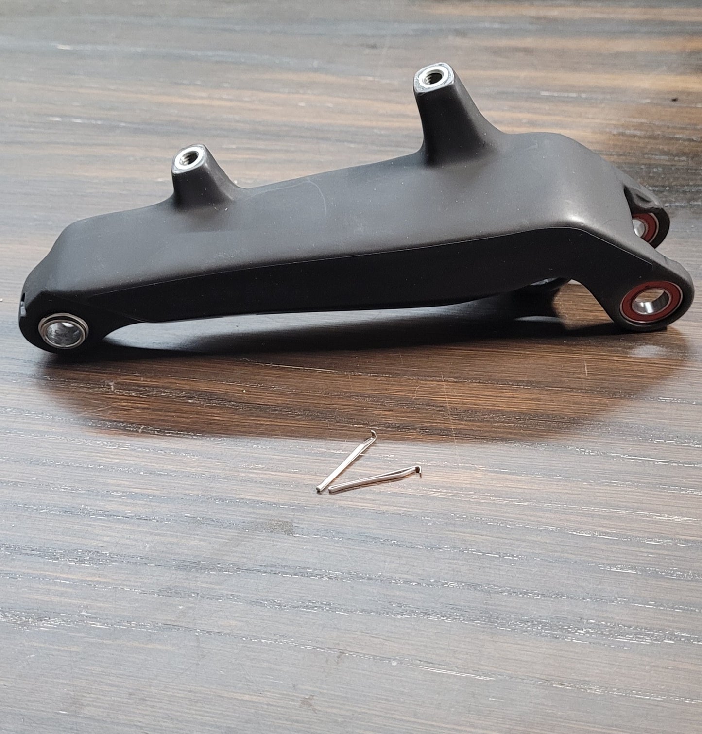 Trust Wheel Carrier Link Left