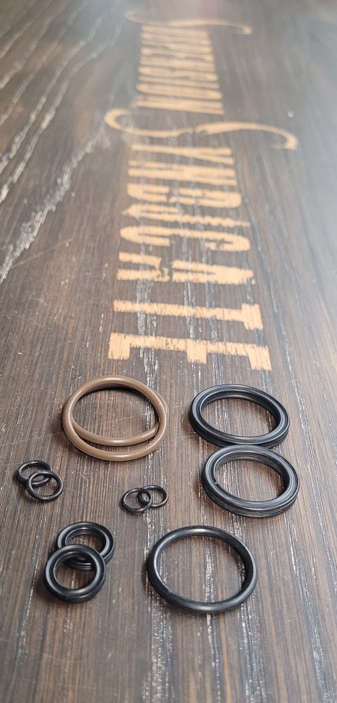 Trust Message Air Spring/Damper Service Kit