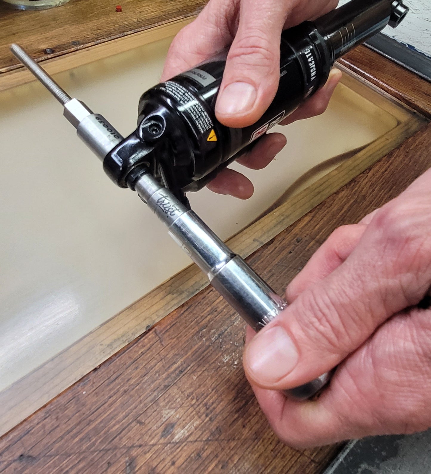 Shock Hardware Removal Tool